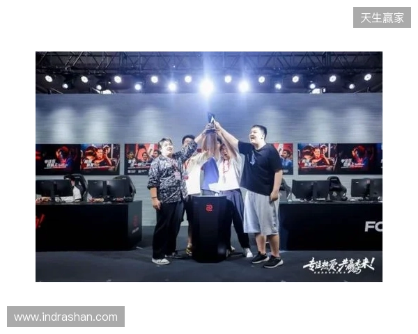 与好友并肩!你的电竞梦想从卓威高校对抗赛启航!